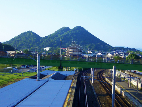 ボタ山（筑豊富士）